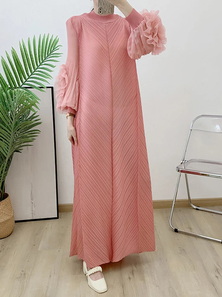 Maxi Pleated Round Neck Spliced Dress